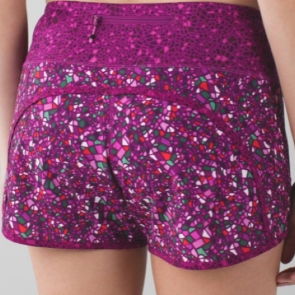 Lululemon Mosaic Run Short Lulu size 6 🍋 - Picture 9 of 9